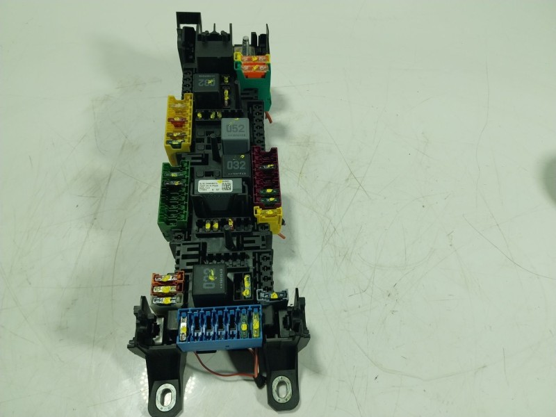 Recambio de caja reles / fusibles para mercedes-benz vito kasten 2.1 cdi cat referencia OEM IAM A4475405931  