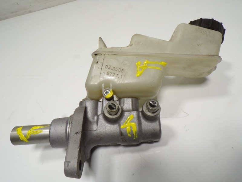 Recambio de bomba freno para toyota yaris 1.0 cat referencia OEM IAM 4720109650 350887761 