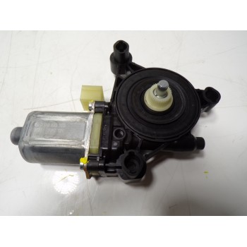 MOTOR ELEVALUNAS DELANTERO IZQUIERDO 8W0959801 8W0959801 0130822705