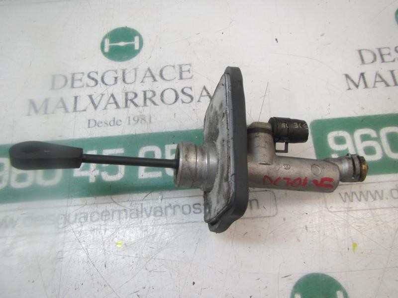 Recambio de bomba embrague para kia cee´´d sporty wagon active referencia OEM IAM 416052H000  