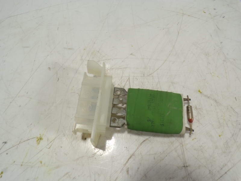 Recambio de resistencia calefaccion para dacia sandero 1.2 16v cat referencia OEM IAM 271504503R  