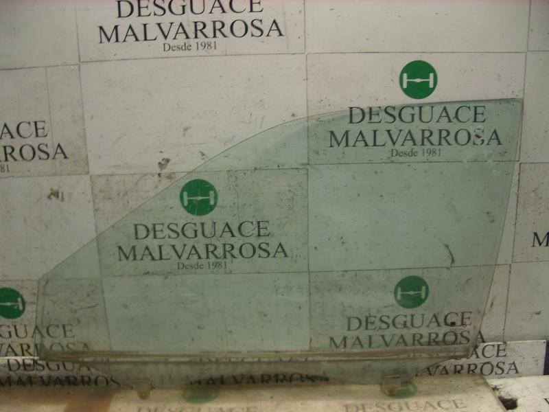 Recambio de cristal puerta delantero izquierdo para kia carens 1.8 cat referencia OEM IAM   