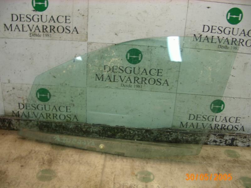 Recambio de cristal puerta delantero izquierdo para ford fiesta (cbk) ghia referencia OEM IAM   