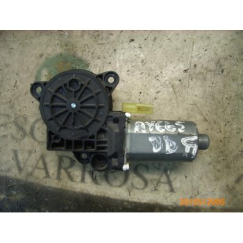 MOTOR ELEVALUNAS DELANTERO DERECHO 