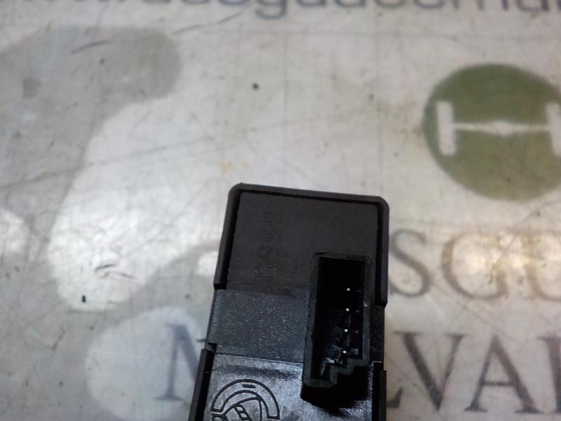 Recambio de mando elevalunas trasero derecho para lancia musa (184) 1.9 jtd cat referencia OEM IAM 735386386  