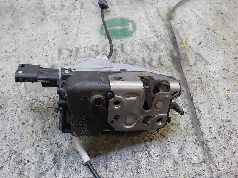Recambio de cerradura puerta trasera derecha para peugeot 308 sw 1.6 hdi fap cat (9hz / dv6ted4) referencia OEM IAM   