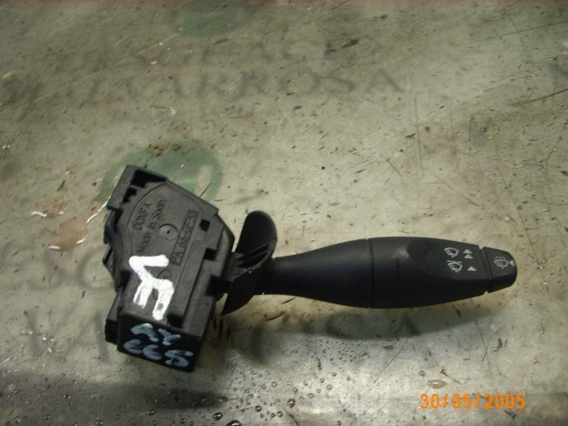 Recambio de mando limpia para ford fiesta (cbk) ghia referencia OEM IAM   