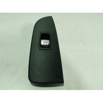 MANDO ELEVALUNAS DELANTERO DERECHO A2059051513 