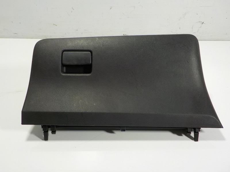 Recambio de guantera para toyota yaris 1.0 cat referencia OEM IAM 555500D151C1 555500D151 