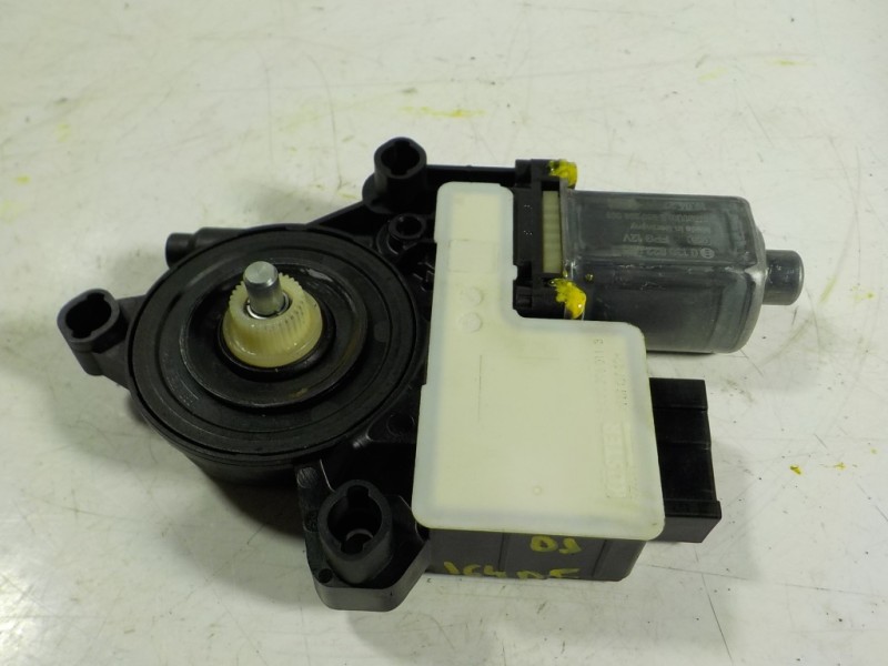 Recambio de motor elevalunas delantero izquierdo para seat ibiza (kj1) 1.0 referencia OEM IAM 2Q1959881 2Q1959881 