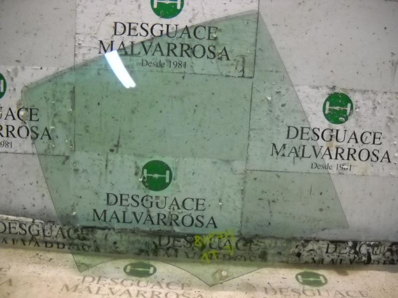 Recambio de cristal puerta trasero derecho para renault clio iii confort dynamique referencia OEM IAM   