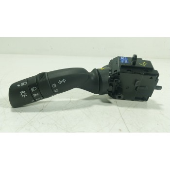 MANDO LUCES 8465202A60 02D7017J910