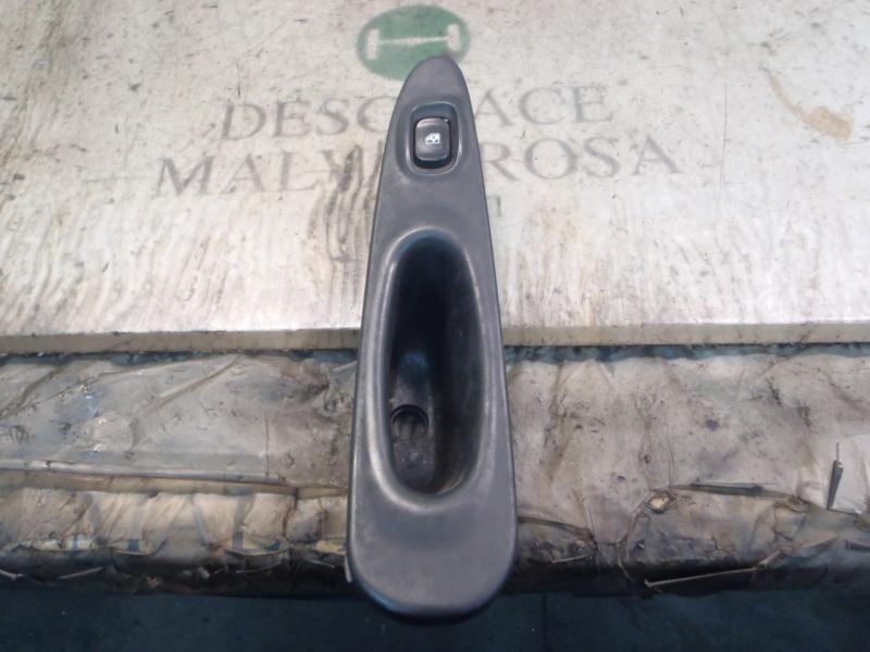Recambio de mando elevalunas trasero derecho para hyundai lantra berlina (rd) referencia OEM IAM   
