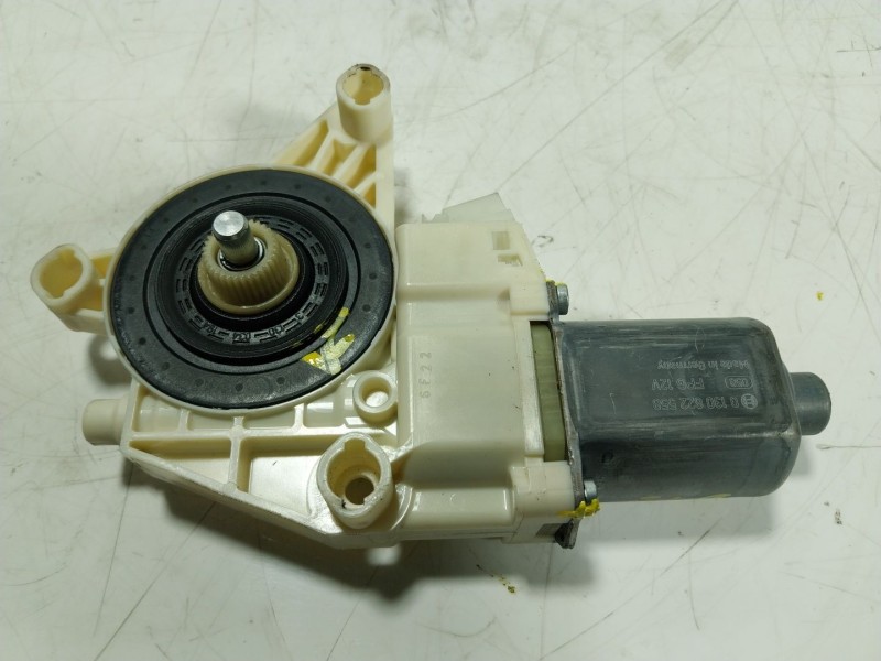 Recambio de motor elevalunas delantero izquierdo para mercedes-benz vito kasten 2.1 cdi cat referencia OEM IAM A4479063500  