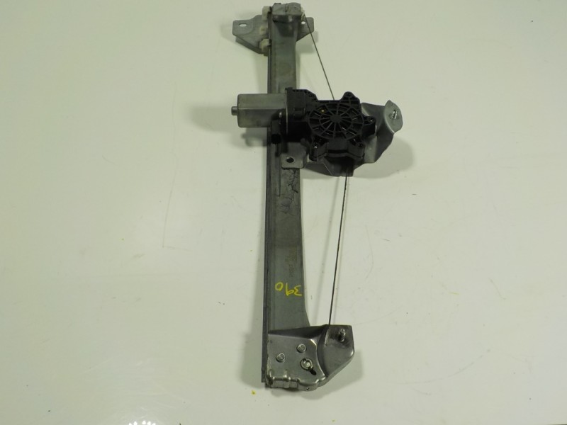 Recambio de elevalunas delantero izquierdo para dacia dokker express 1.5 dci diesel fap cat referencia OEM IAM 807213915R 128001