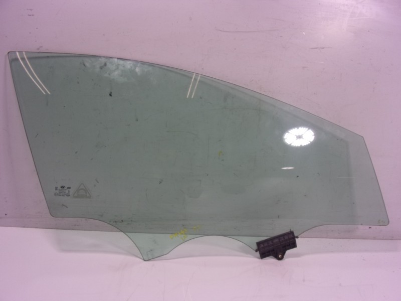 Recambio de cristal puerta delantero derecho para hyundai i40 1.7 crdi cat referencia OEM IAM 824213Z010  