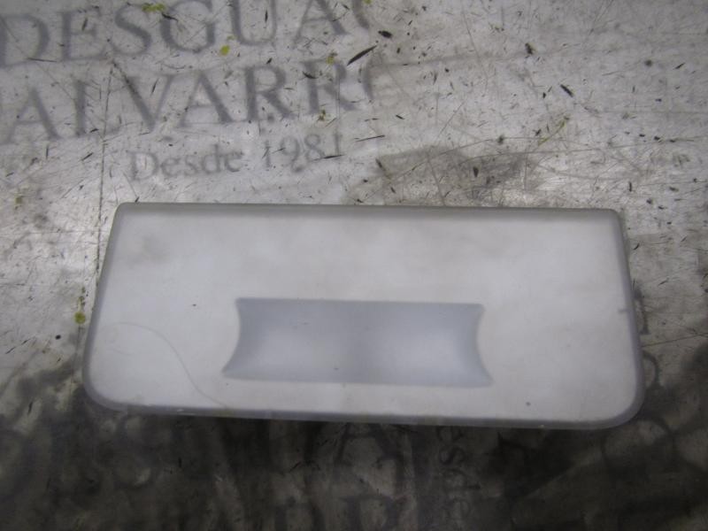 Recambio de piloto interior para bmw serie 1 berlina (e81/e87) 118d referencia OEM IAM 61316951252  