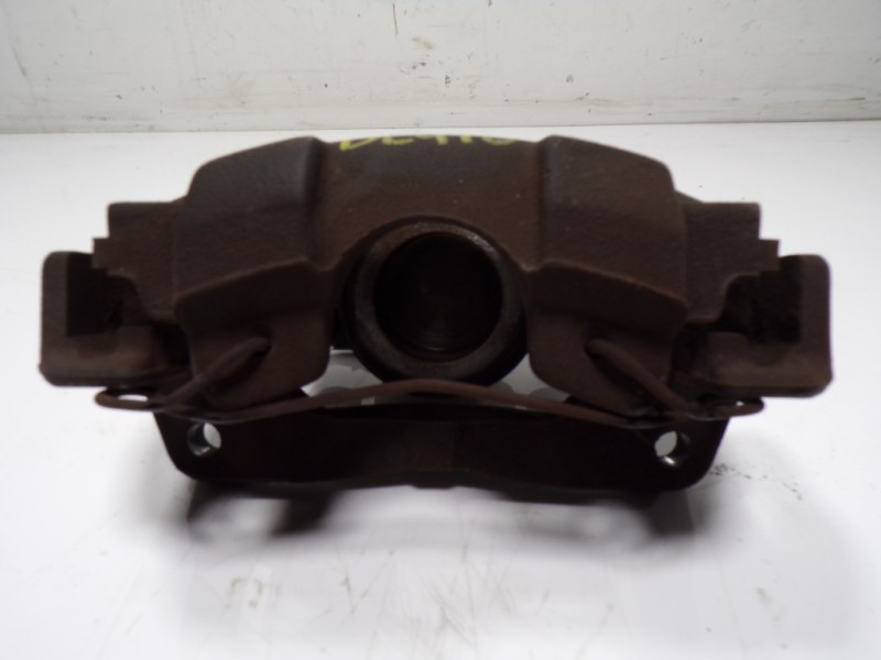 Recambio de pinza freno delantera derecha para toyota yaris 1.0 cat referencia OEM IAM 477300D070  