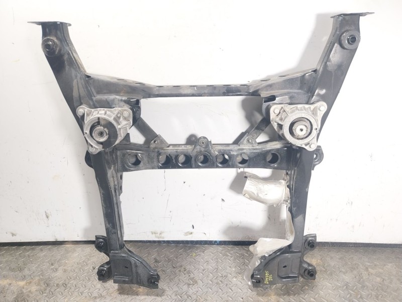 Recambio de puente delantero para mercedes-benz vito kasten 2.1 cdi cat referencia OEM IAM A4476200088  