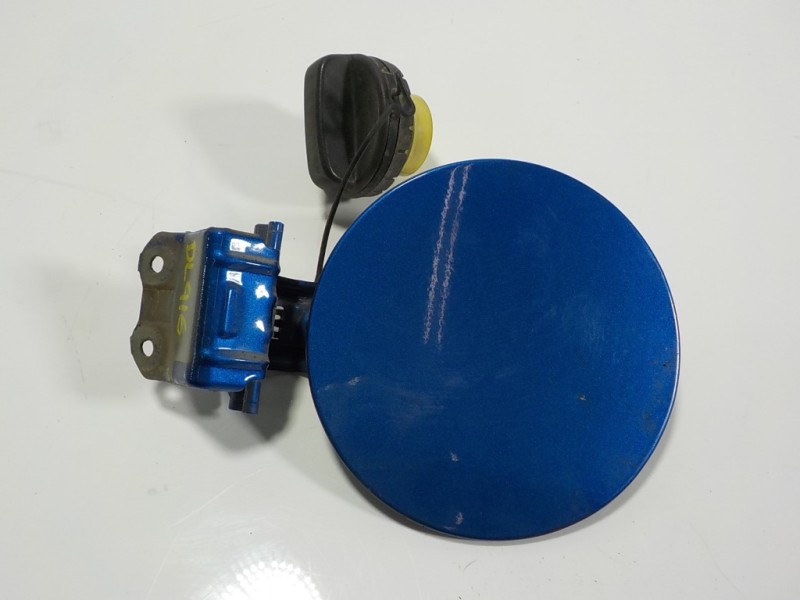 Recambio de tapa combustible para toyota yaris 1.0 cat referencia OEM IAM 773500D080  