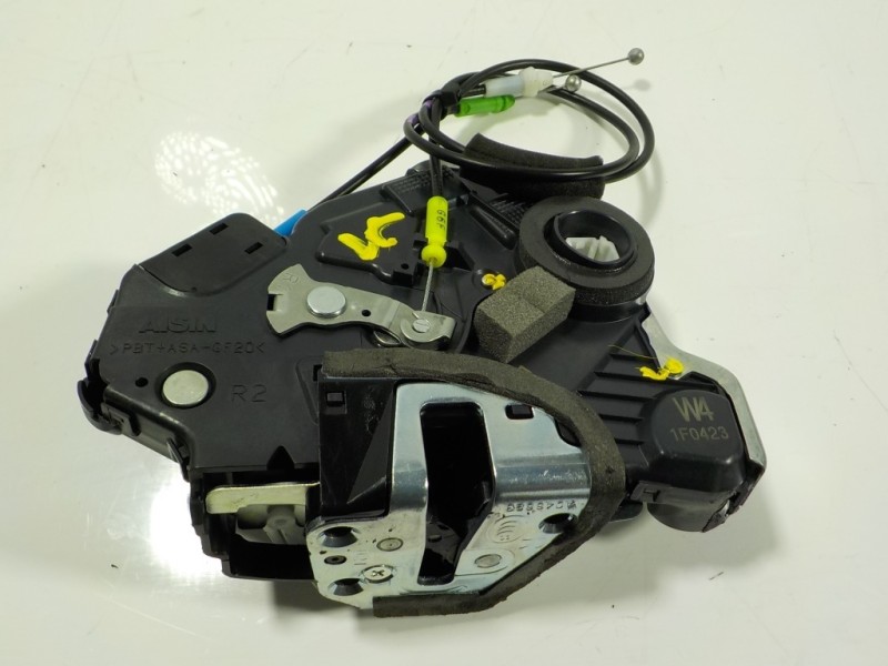 Recambio de cerradura puerta delantera derecha para lexus nx 300h 2wd referencia OEM IAM 6903060250  