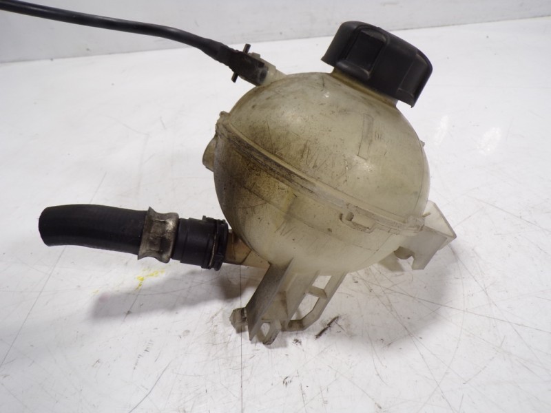 Recambio de deposito expansion para citroën c4 picasso 1.6 e-hdi fap referencia OEM IAM 9678125880 9678514680 