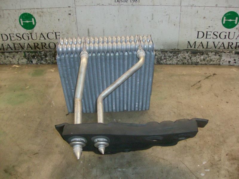 Recambio de evaporador aire acondicionado para ford fiesta (cbk) ghia referencia OEM IAM   