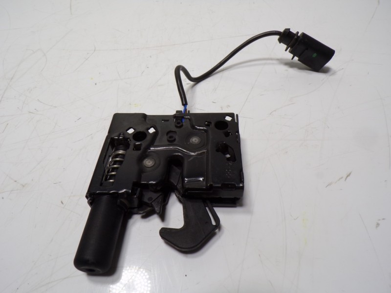 Recambio de cerradura capot para cupra leon sportstourer (kl8) vz 2.0 tsi 4drive referencia OEM IAM 4K0823509A 4K082350904S 