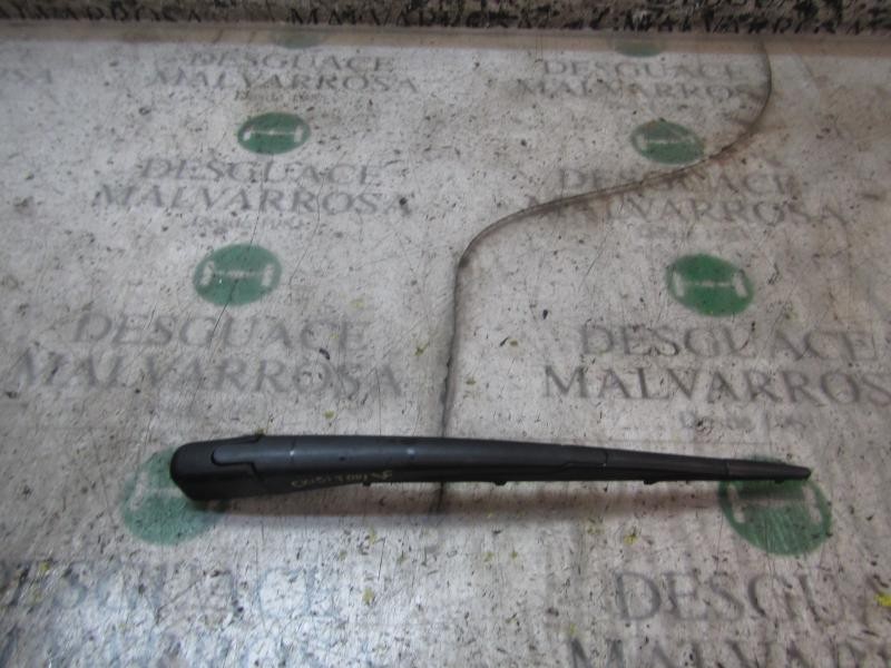 Recambio de brazo limpia trasero para kia cee´´d sporty wagon concept referencia OEM IAM 988111H000  