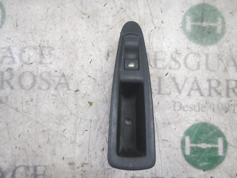 Recambio de mando elevalunas trasero derecho para citroën c4 berlina 1.6 16v hdi referencia OEM IAM   