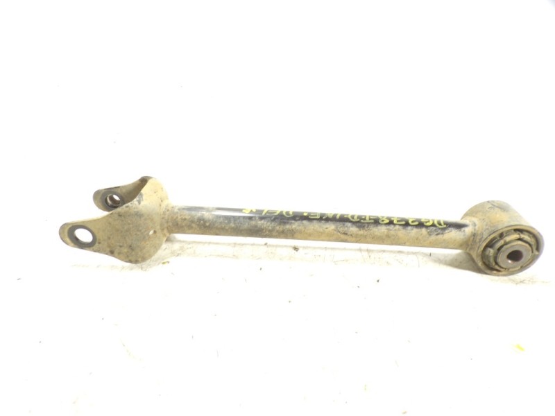 Recambio de brazo suspension inferior trasero derecho para mazda cx-5 2.2 turbodiesel cat referencia OEM IAM KD3528500  