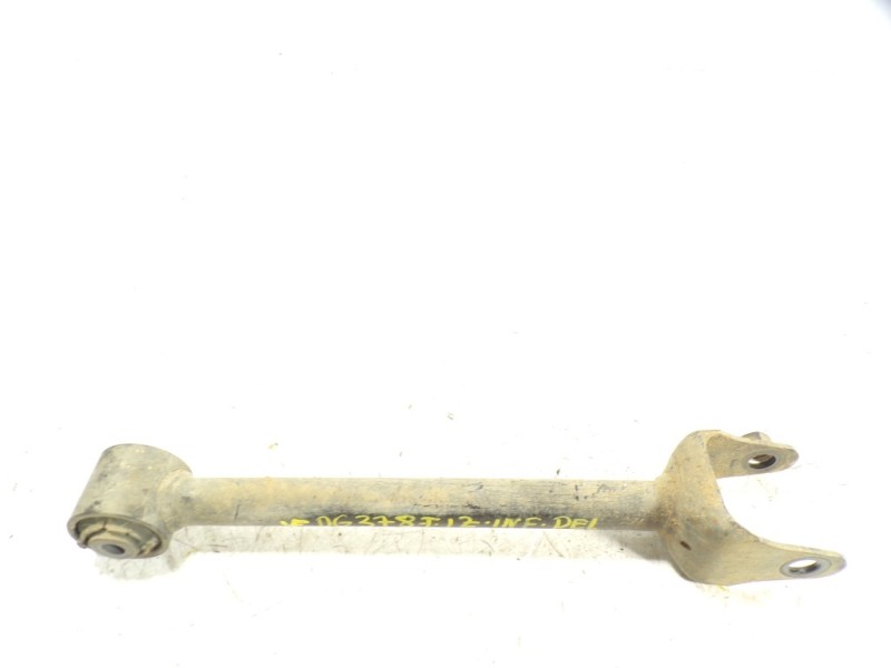 Recambio de brazo suspension inferior trasero izquierdo para mazda cx-5 2.2 turbodiesel cat referencia OEM IAM KD3528500  