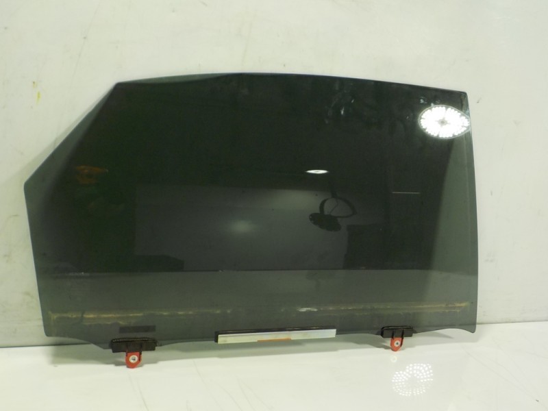 Recambio de cristal puerta trasero derecho para lexus nx 300h 2wd referencia OEM IAM 6810378020  