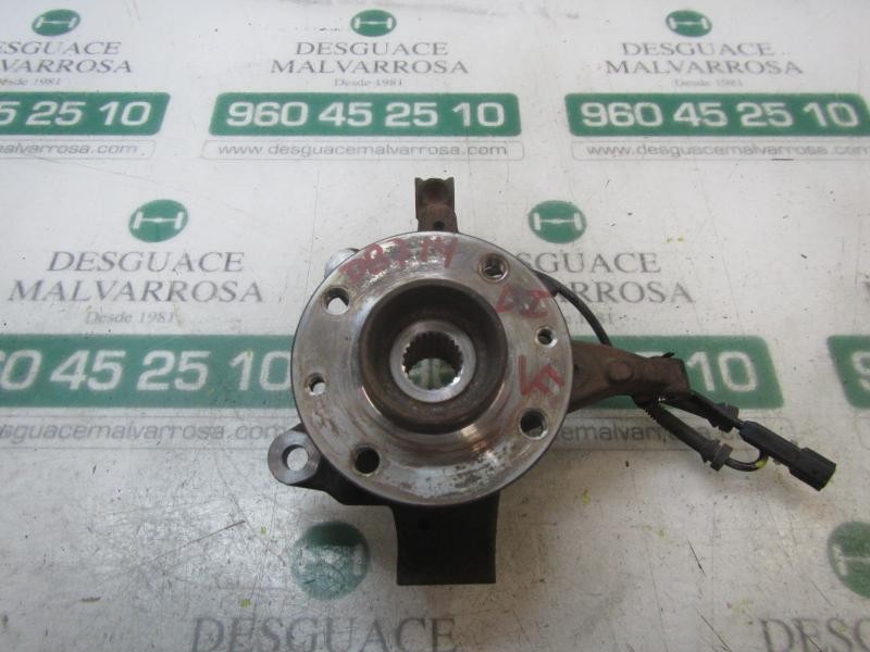 Recambio de mangueta delantera izquierda para dacia sandero stepway referencia OEM IAM 400151018R  