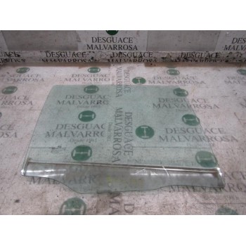 CRISTAL PUERTA TRASERO DERECHO 834211D000 