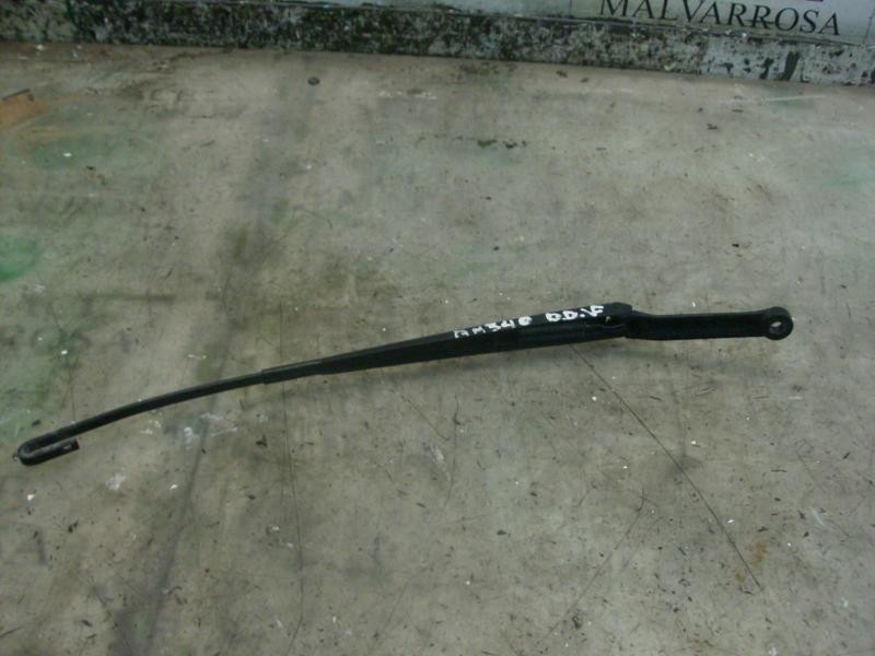 Recambio de brazo limpia delantero derecho para audi a6 berlina (4b2) 2.4 (121kw) referencia OEM IAM 4B1955408A  