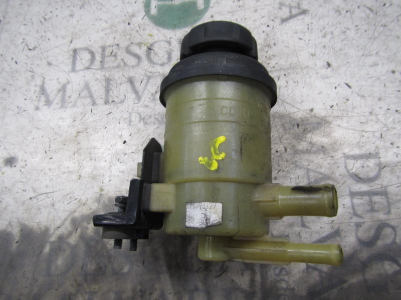 Recambio de deposito servo para kia carens (un) ex i referencia OEM IAM 571502G000  