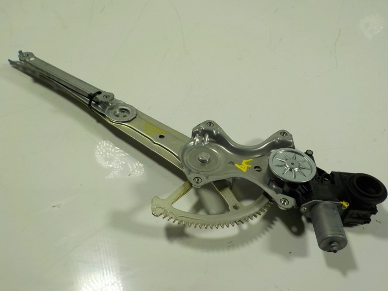 Recambio de elevalunas trasero derecho para lexus nx 300h 2wd referencia OEM IAM 6980178020 8571078021 