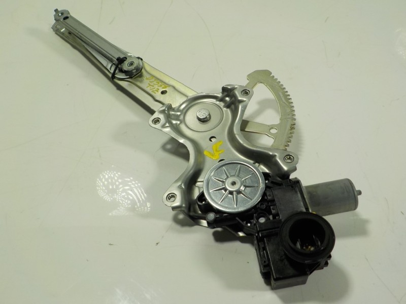 Recambio de elevalunas trasero izquierdo para lexus nx 300h 2wd referencia OEM IAM 6980278020 8572078021 