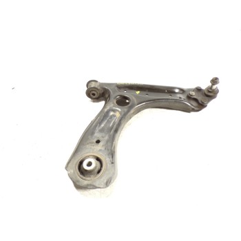 BRAZO SUSPENSION INFERIOR DELANTERO DERECHO 6R0407152F 