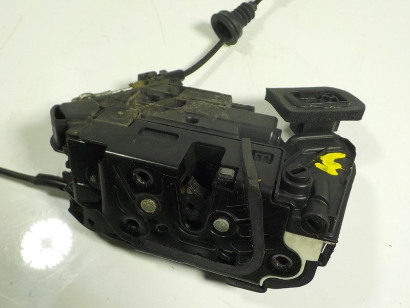 Recambio de cerradura puerta trasera derecha para volkswagen golf vii variant 2.0 tdi referencia OEM IAM 5K4839016Q 5K4839016Q 