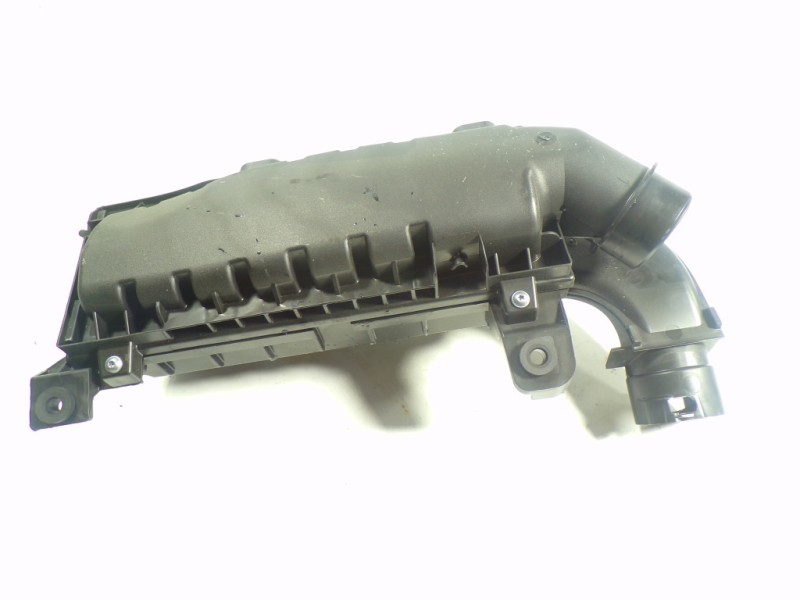 Recambio de filtro aire para toyota proace city 1.2 12v referencia OEM IAM SU001A9516  