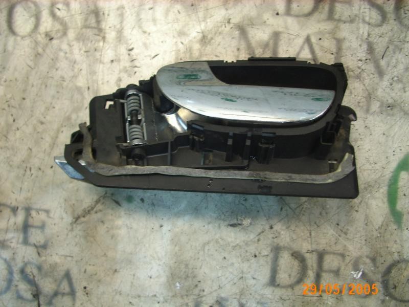 Recambio de maneta interior delantera izquierda para peugeot 307 (s1) xn referencia OEM IAM   