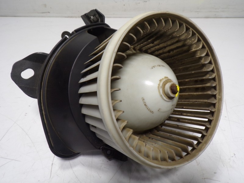 Recambio de motor calefaccion para fiat punto (199) easy referencia OEM IAM 77364956 164230100 