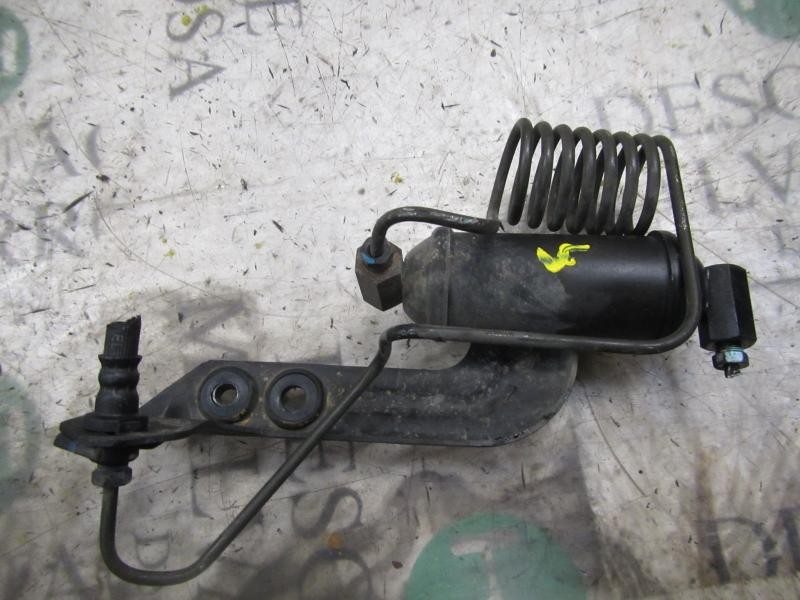 Recambio de repartidor de freno para kia carens (un) ex i referencia OEM IAM 416501D100  