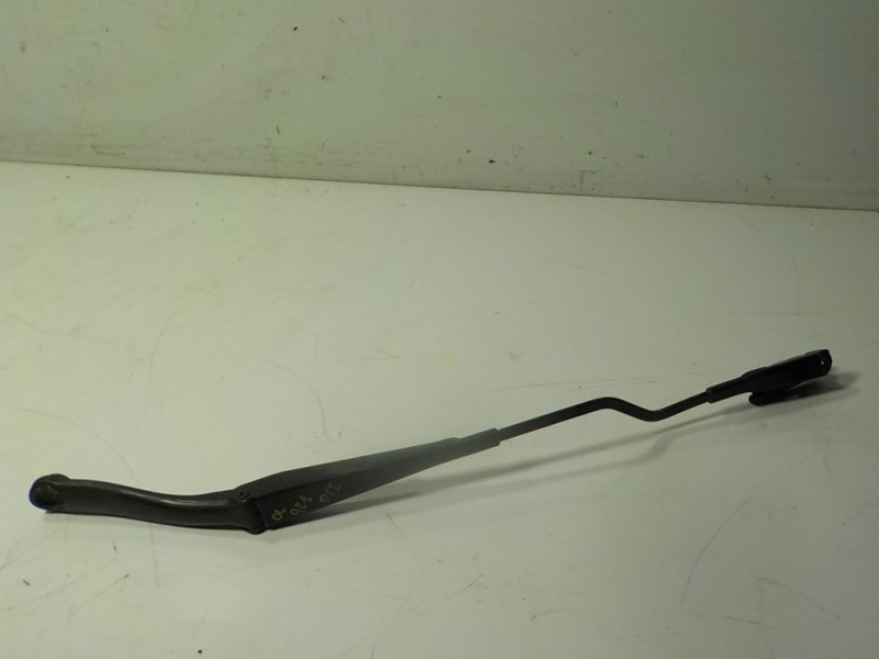Recambio de brazo limpia delantero izquierdo para fiat grande punto (199) 1.3 16v jtd cat referencia OEM IAM   
