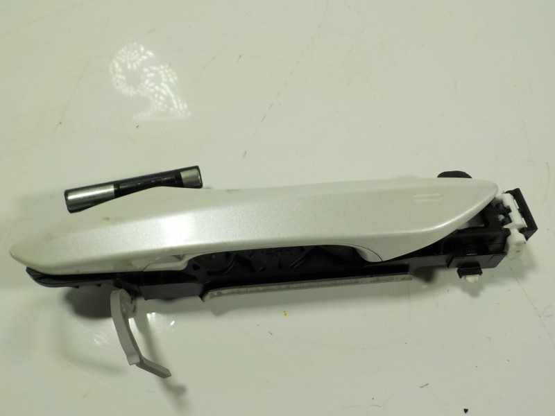 Recambio de maneta exterior trasera derecha para lexus nx 300h 2wd referencia OEM IAM 6921078030A0  