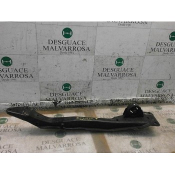 TRAVESAÑO INFERIOR 11240AV400 