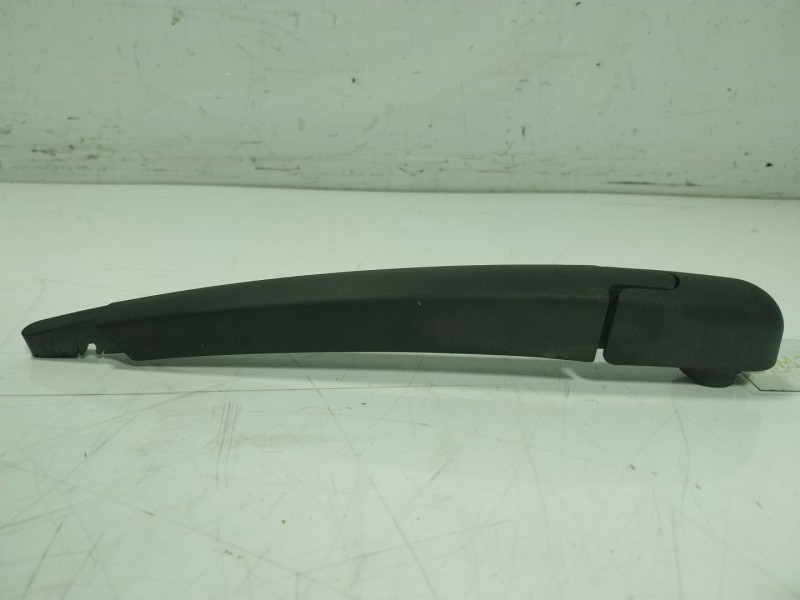 Recambio de brazo limpia trasero para ford c-max 1.6 tdci cat referencia OEM IAM 1793799  