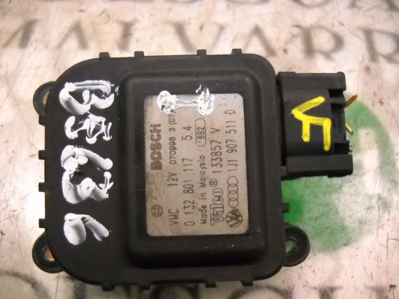 Recambio de motor apertura trampillas climatizador para volkswagen golf iv berlina (1j1) highline referencia OEM IAM   